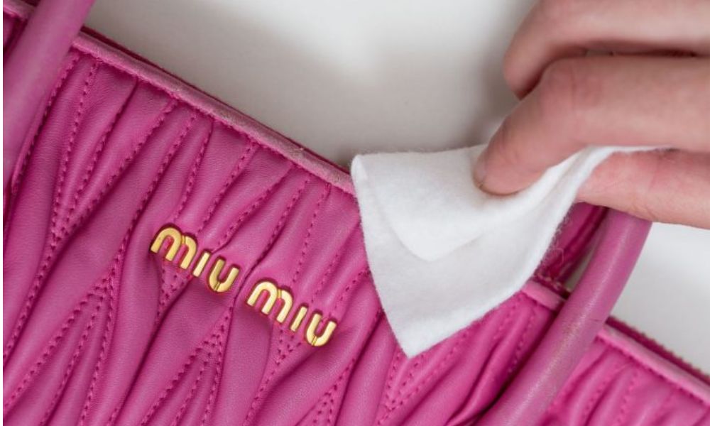 Miu miu discount leather bag cleaner