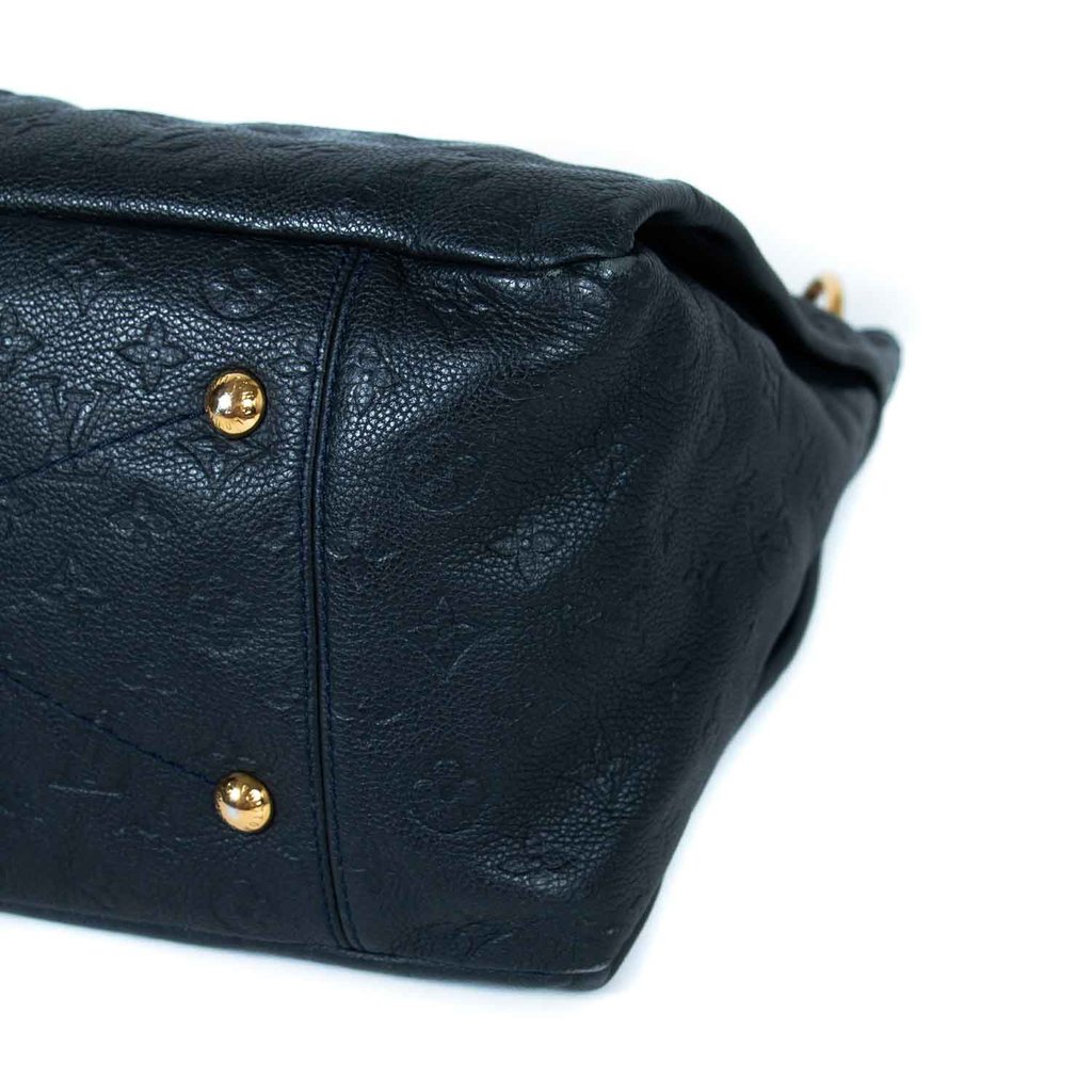Louis Vuitton Dark Navy Blue Monogram Empreinte Leather Artsy MM Bag at  1stDibs