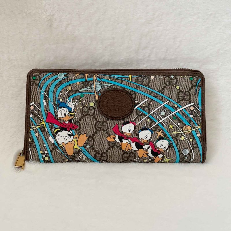 Gucci x Disney Limited Edition Beige GG Supreme Donald Duck Continental Wallet