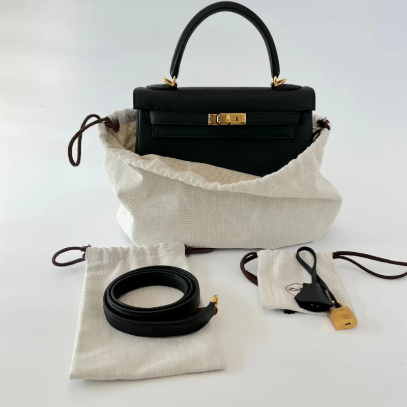 Hermes Black Togo Leather Gold Hardware Kelly 25 Handbag